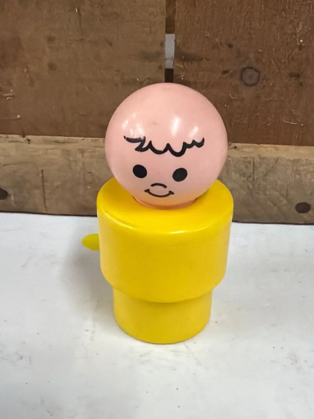 Vintage Fisher-Price 1975 Click N Clatter Push Toy With Red Wheels & Yellow Base - Picture 6 of 8